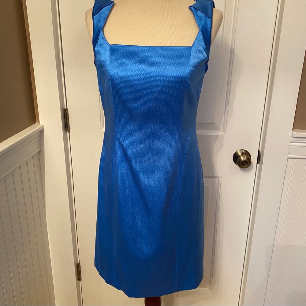 WORTH DRESS SHEATH BLUE SLEEVELESS SILK SQUARE NECK size 6